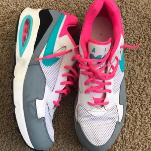 Nike AirMax Men’s 12, Women’s 13